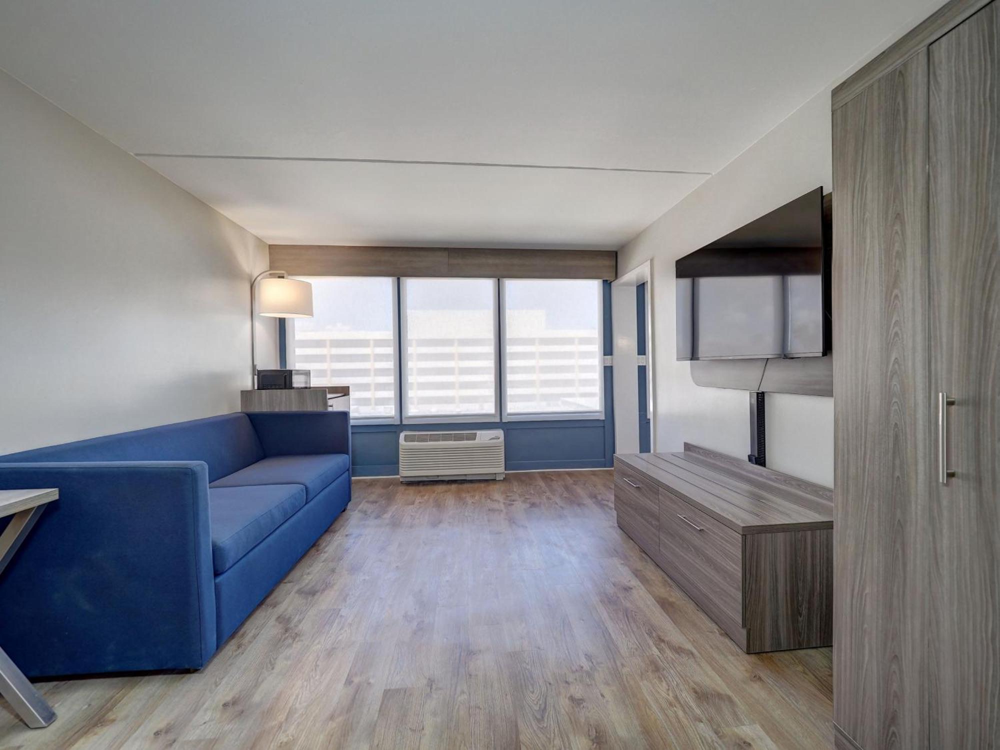 Holiday Inn Express Corpus Christi - Beachfront By Ihg Exterior photo