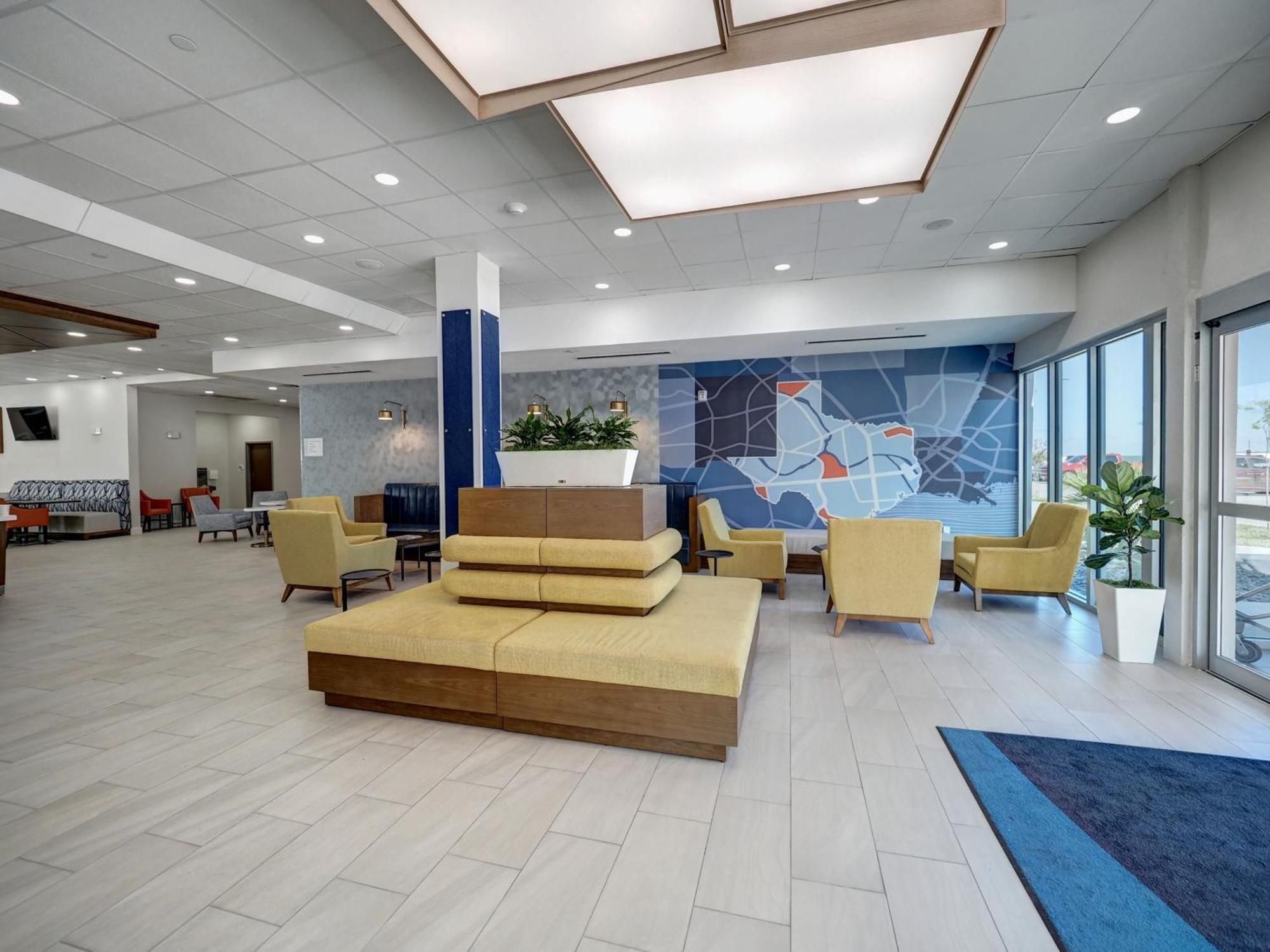 Holiday Inn Express Corpus Christi - Beachfront By Ihg Exterior photo
