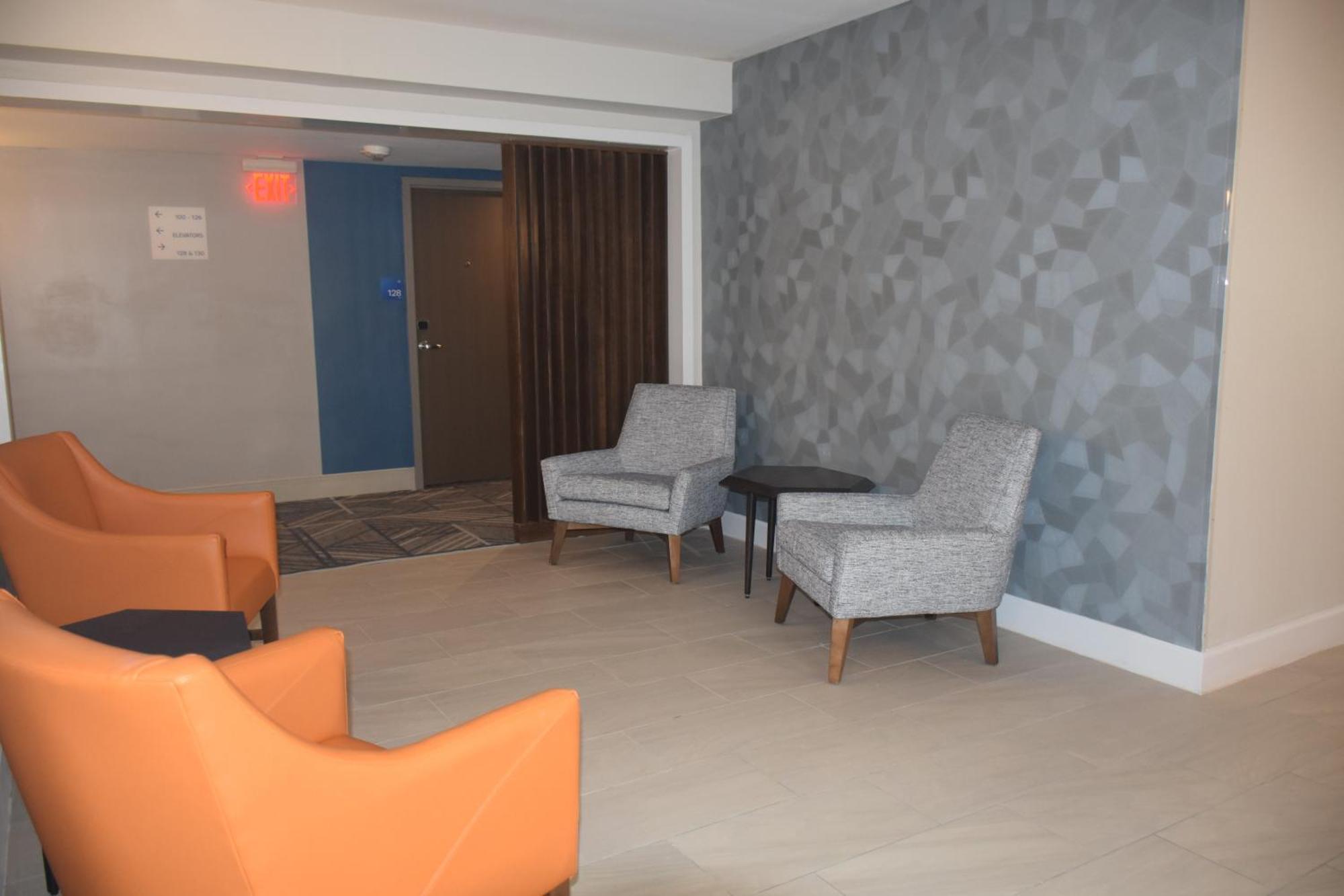 Holiday Inn Express Corpus Christi - Beachfront By Ihg Exterior photo